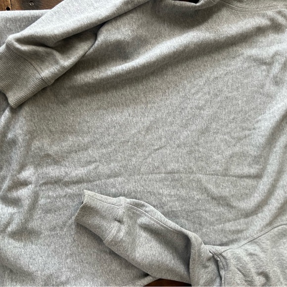 Grey Montauk Yacht Club crew neck sweatshirt - Picture 4 of 6